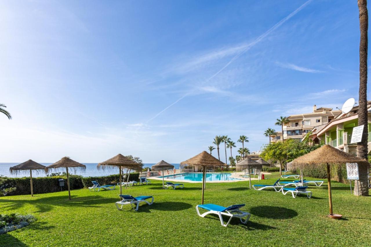 Holidays2Mijas Costa Lubina Del Sol Frontline Beach, Pool, Terrace, Seaview & Parking Ситио-де-Калаонда Экстерьер фото